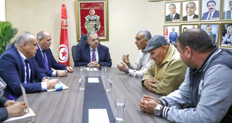 Le Ministre de la Jeunesse et des Sports passe en revue les activités du club sportif de Jebniana