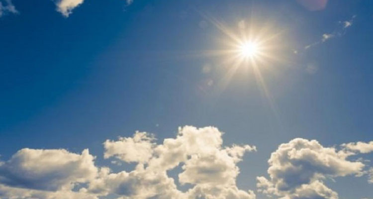 Parfois de gros nuages ​​au nord avec des pluies éparses
