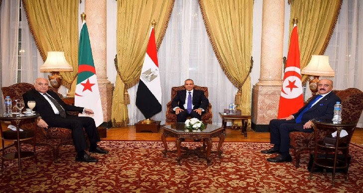 L'Égypte, la Tunisie et l'Algérie ont renouvelé son rejet de toutes les formes d'interférence externe en Libye