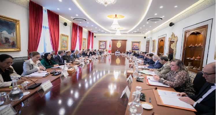 Les axes du programme économique et social de l'État