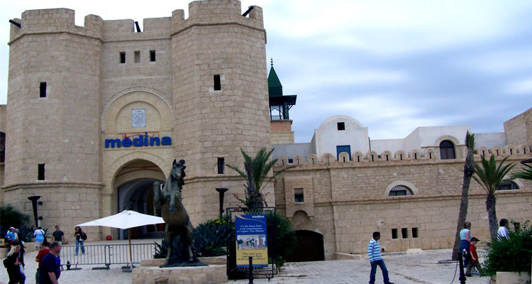 Un certain nombre de travailleurs ont été expulsés dans la zone touristique, Yasmine Hammamet et Nabeul