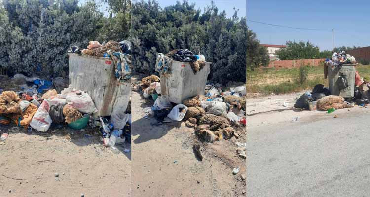 Comme toutes les fêtes, le sacrifice des déchets est accumulé et la municipalité est absente