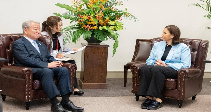 Le Premier ministre propose de programmer un forum économique tunisien-japonais en 2026