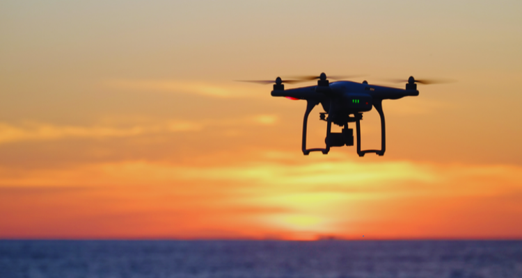 Surveillez les marches inconnues survain la flotte inébranlable