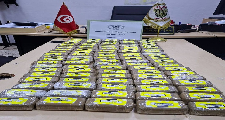 Les douanes confisquent d'importantes quantités de cocaïne et de zinc au cours des mois de novembre et décembre