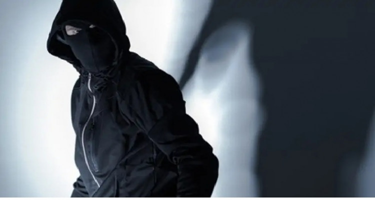 Un visiteur étrange sème la terreur parmi les femmes du quartier Hached à Bouarqoub