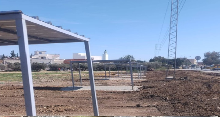 Concentration de points de vente bien équipés et organisés de pain tabouneh pour les vendeurs familiaux
