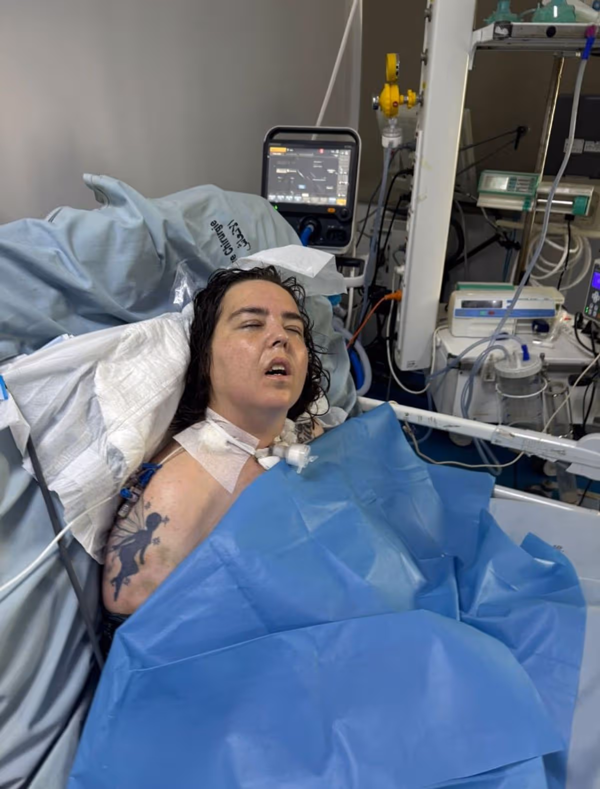 Niaomi Baker, 33 ans, est actuellement hospitalisée en Tunisie après un épisode médical 